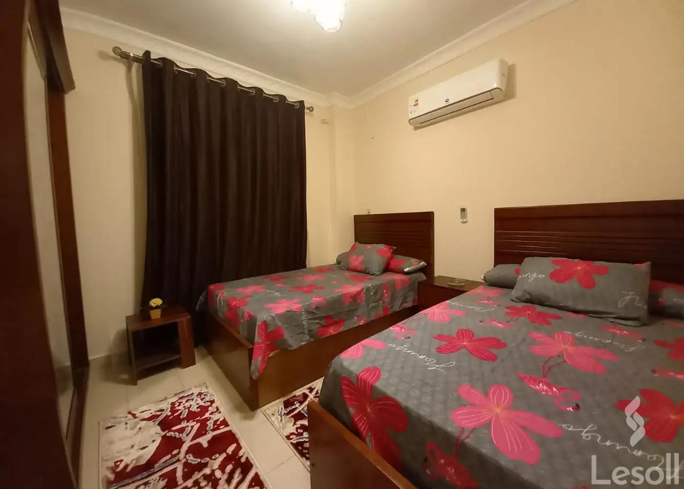 Apartment for yearly rent with an data.area 70 meters and 2 rooms in Cheikh Zayed Giza - Image 4