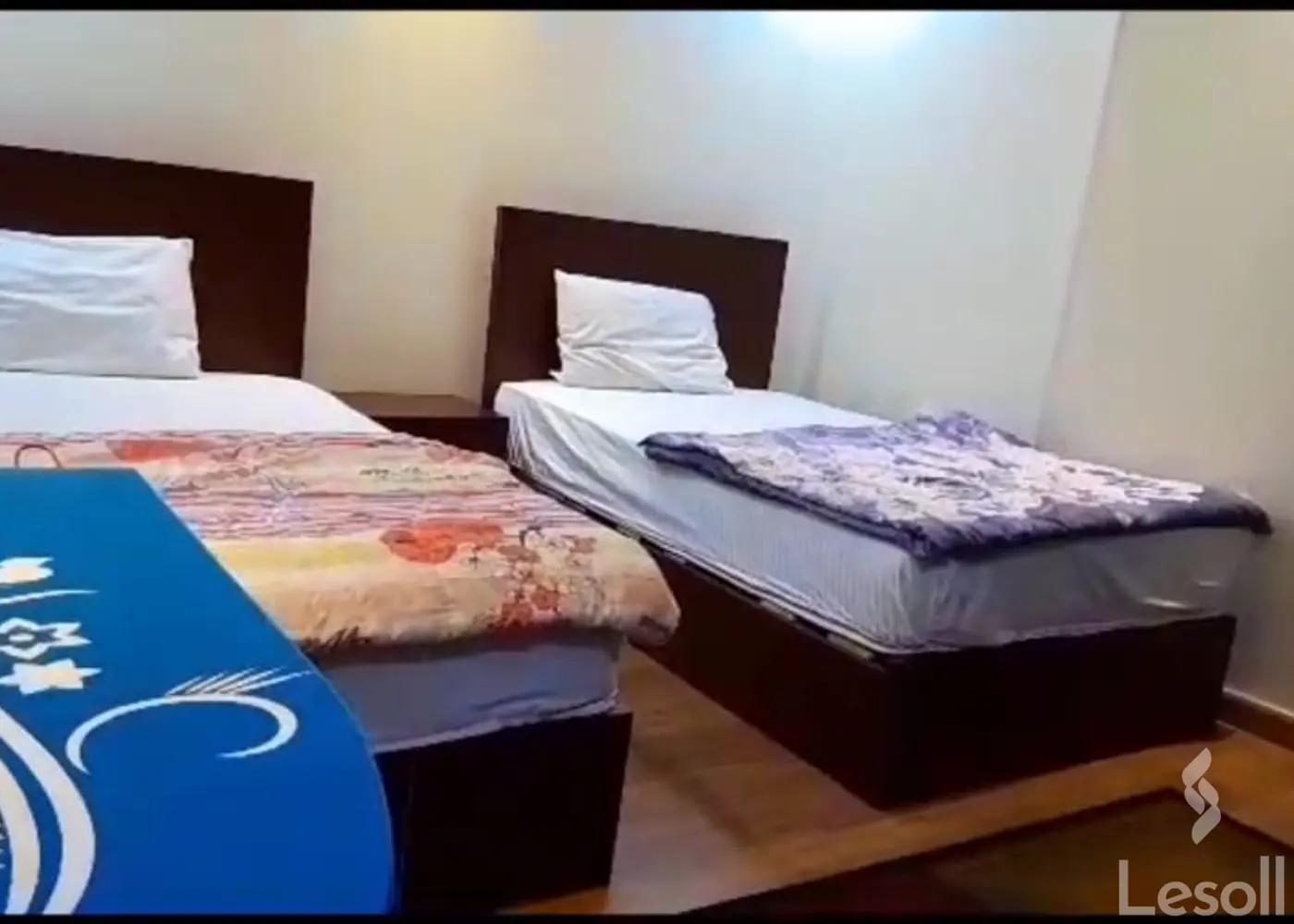 Apartment for daily rent with an data.area 200 meters and 3 rooms in Mohandessin Giza - Image 2