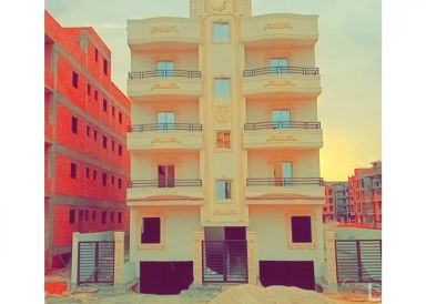 Apartment with garden for sale with an data.area 155 meters and 3 data.rooms in Hadayek October Giza