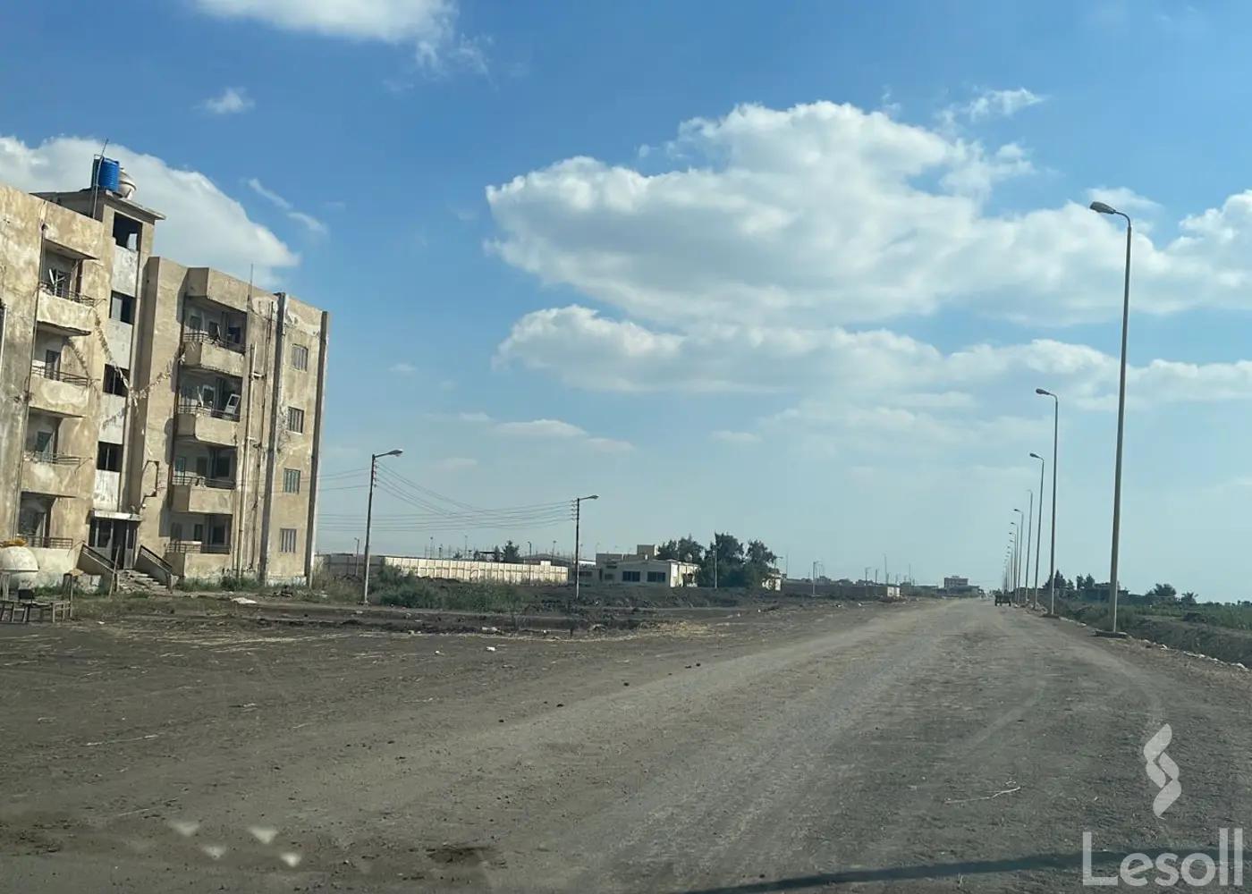 Land building for sale with an area of 300 meters in Alsharq Port Sanumber