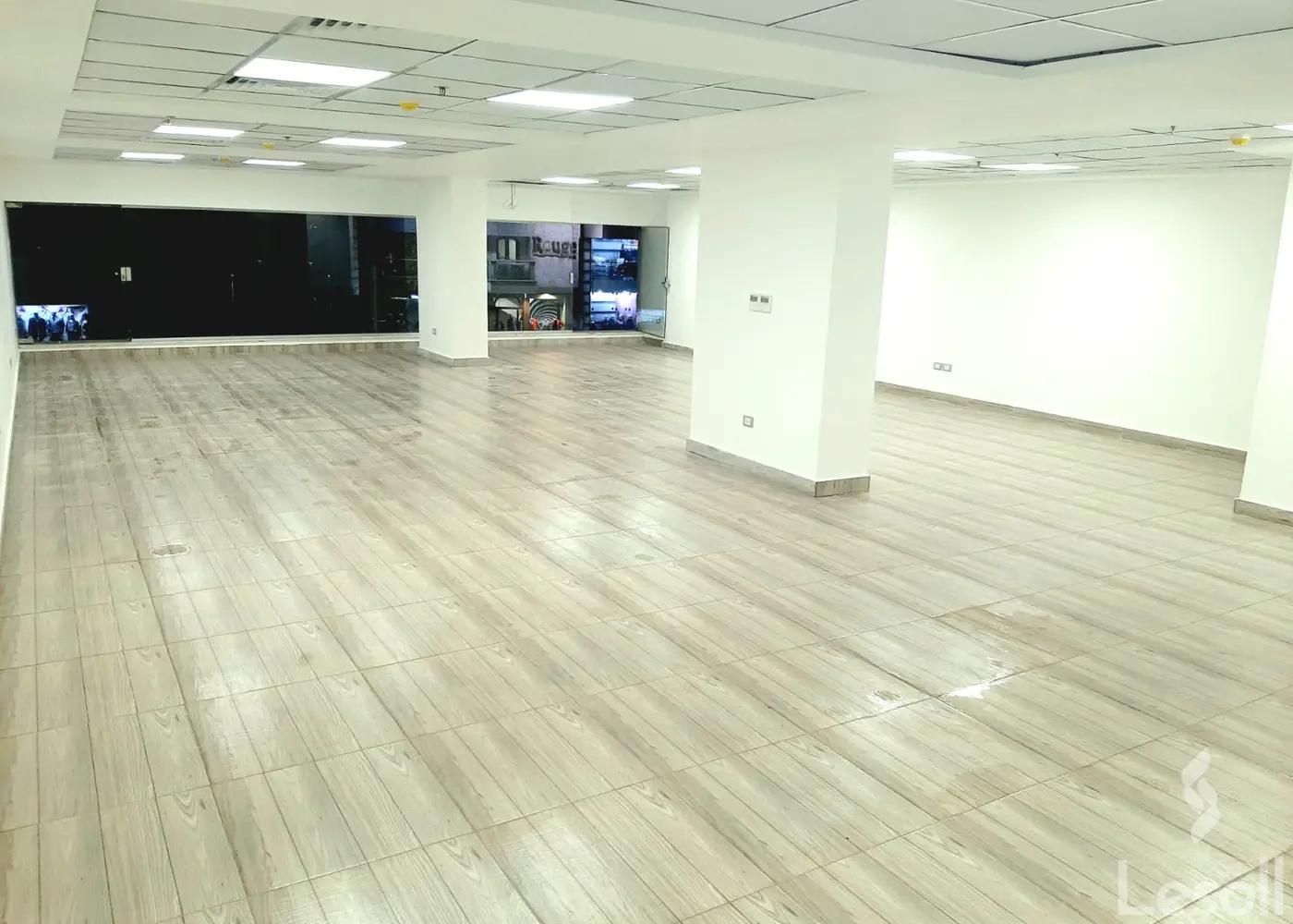 مكتب للايجار الشهري بمساحة 150 متر في المهندسين الجيزة