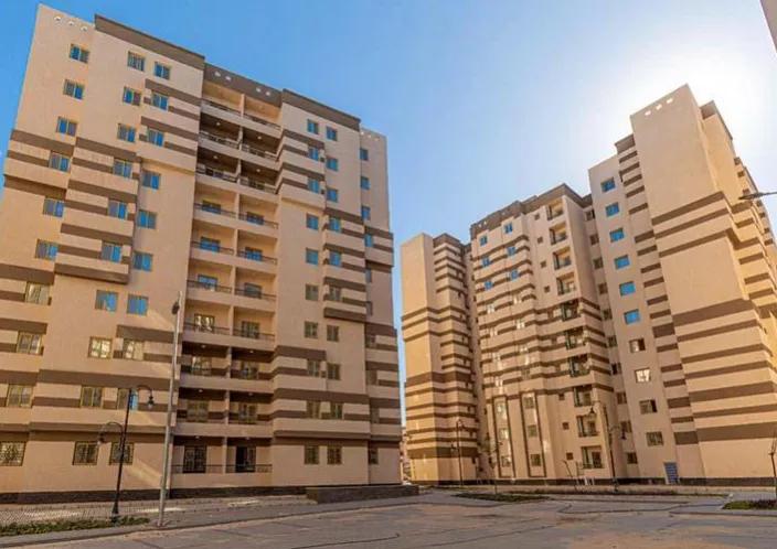 صورة مقالة: احصل على شقتك الآن: طرح شقق سكنية للشباب في 7 محافظات